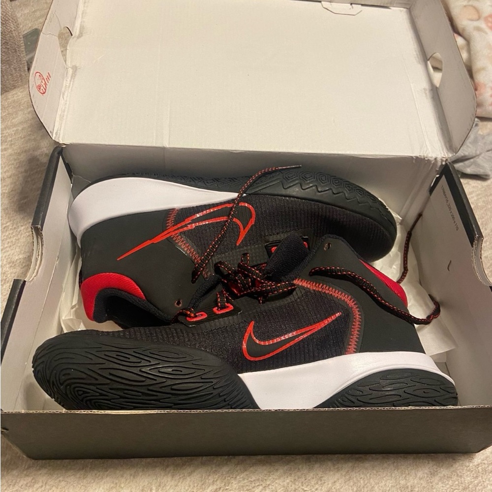 Nike Kyrie Flytrap Iv - image 2